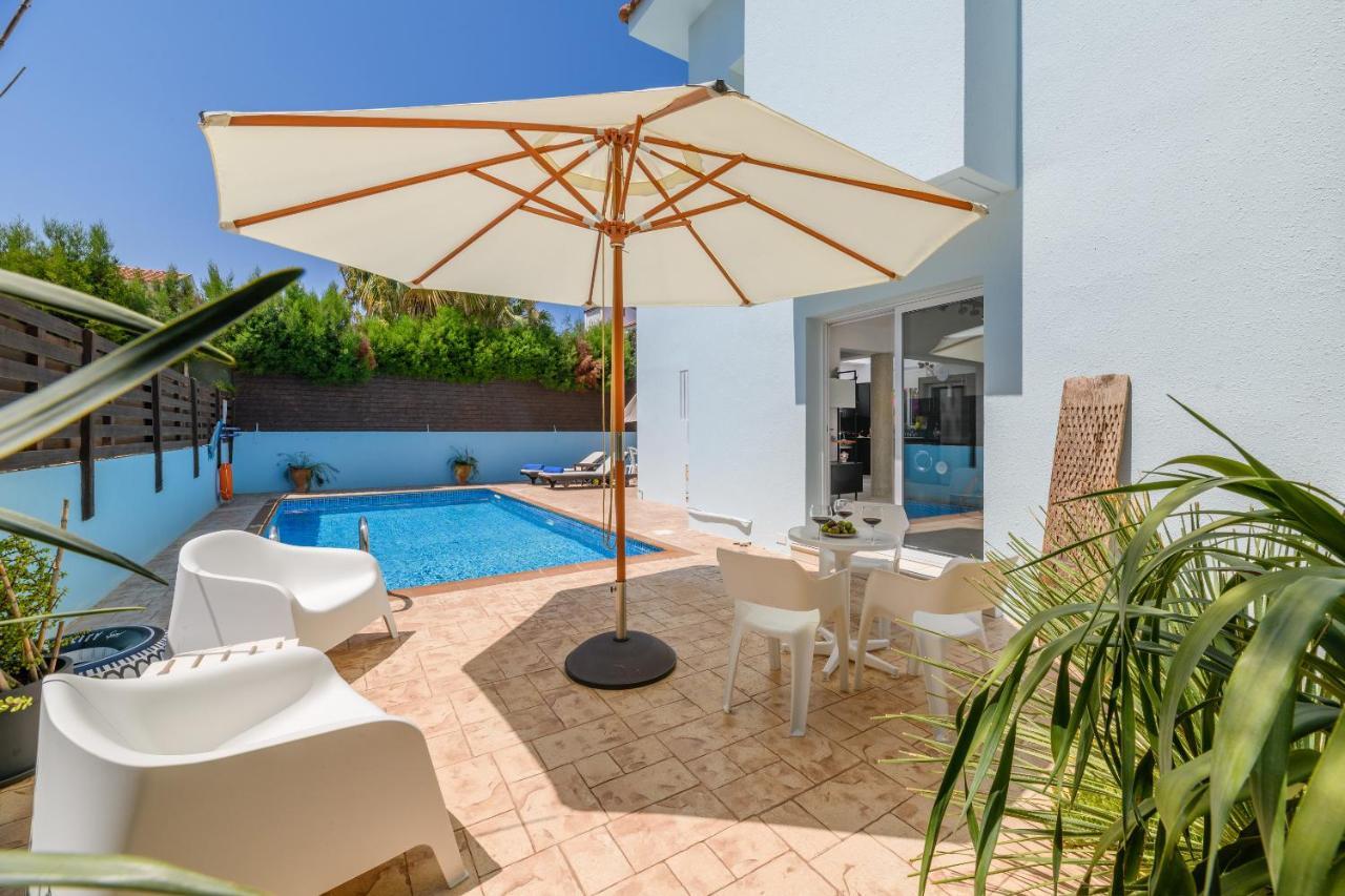 פרוטאראס Villa Lela Serena By Ezoria Villas מראה חיצוני תמונה