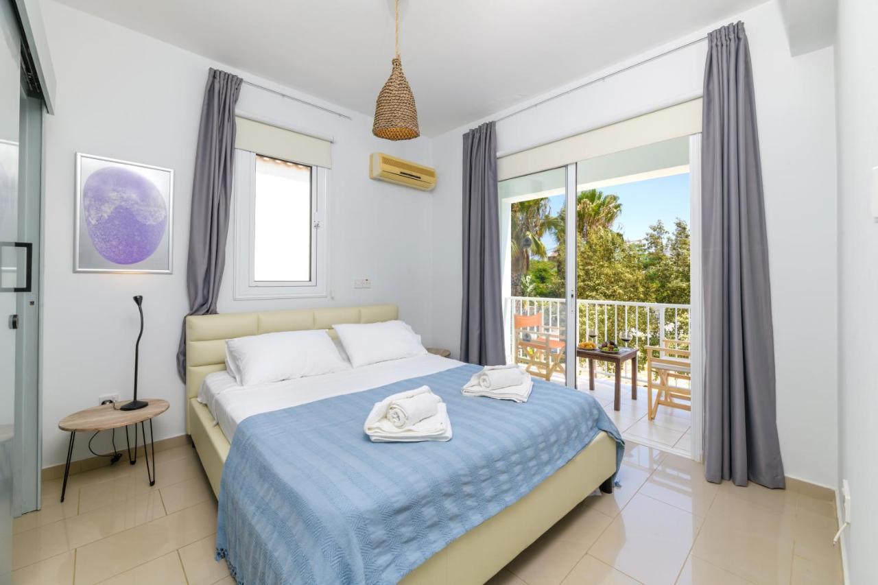 פרוטאראס Villa Lela Serena By Ezoria Villas מראה חיצוני תמונה