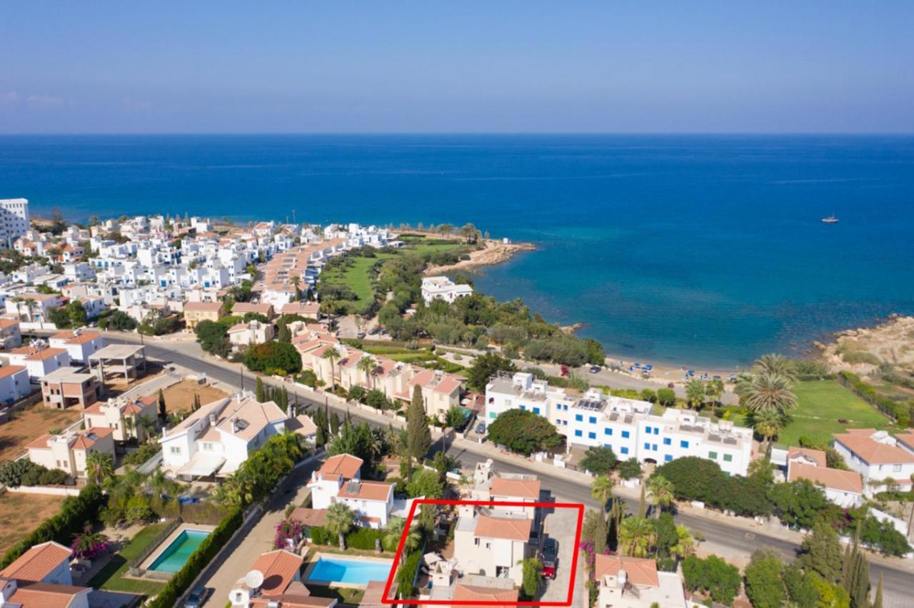 פרוטאראס Villa Lela Serena By Ezoria Villas מראה חיצוני תמונה